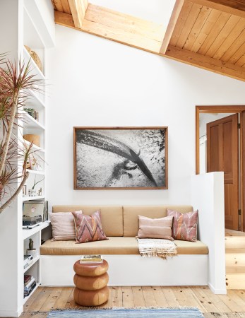 Warm Wood and Natural Accents Rule at this Topanga Home