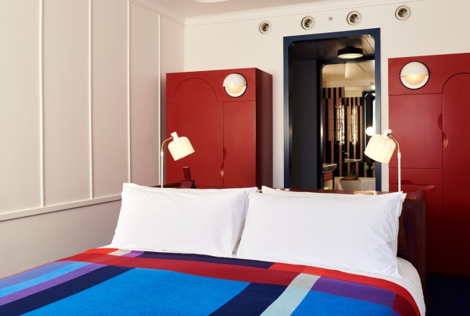 3 Small-Space Tricks From London’s Hottest New Hotel