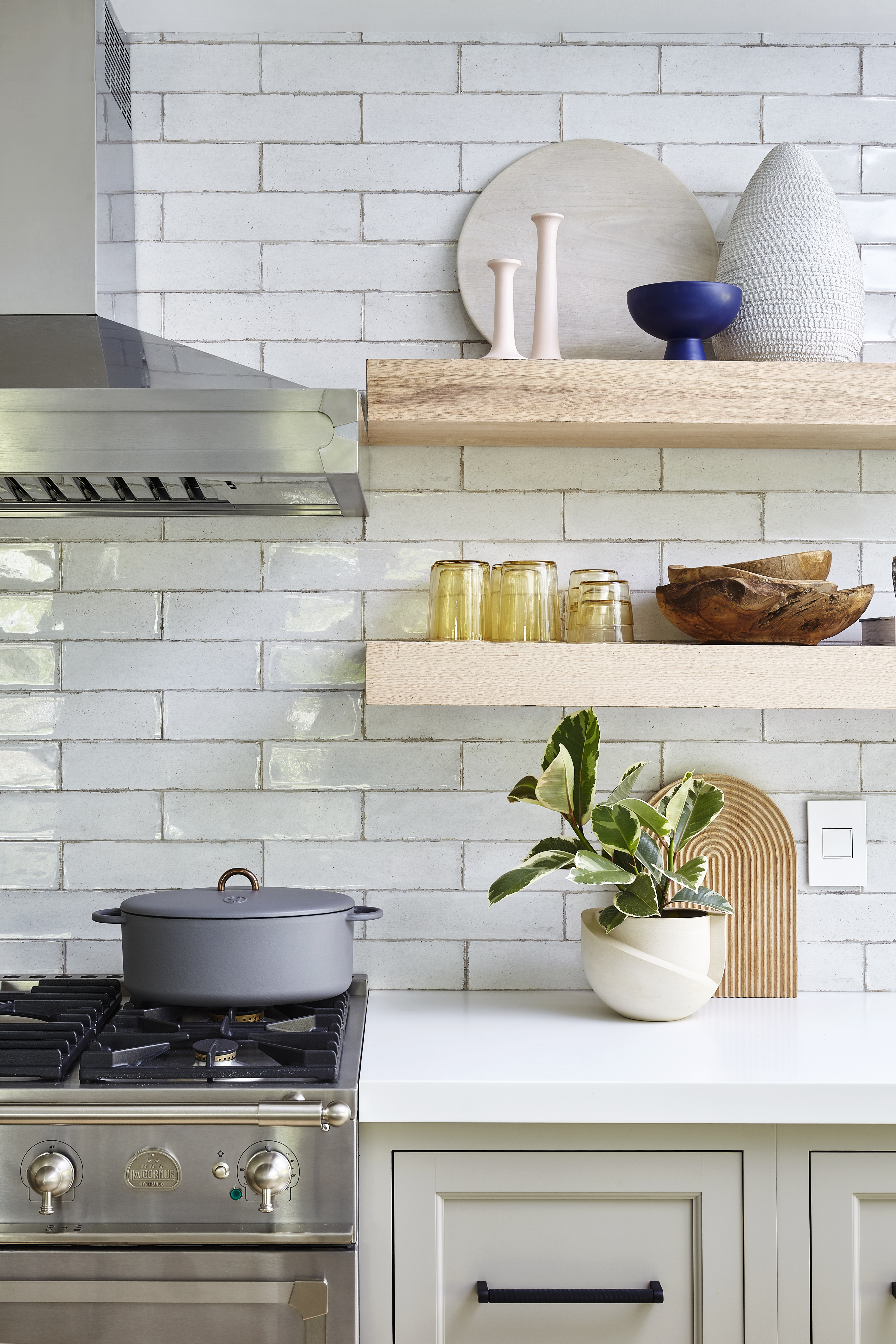 Open shelving kitchen.