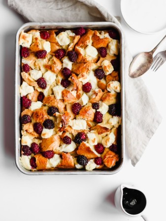 berry-brioche-bake-breakfast