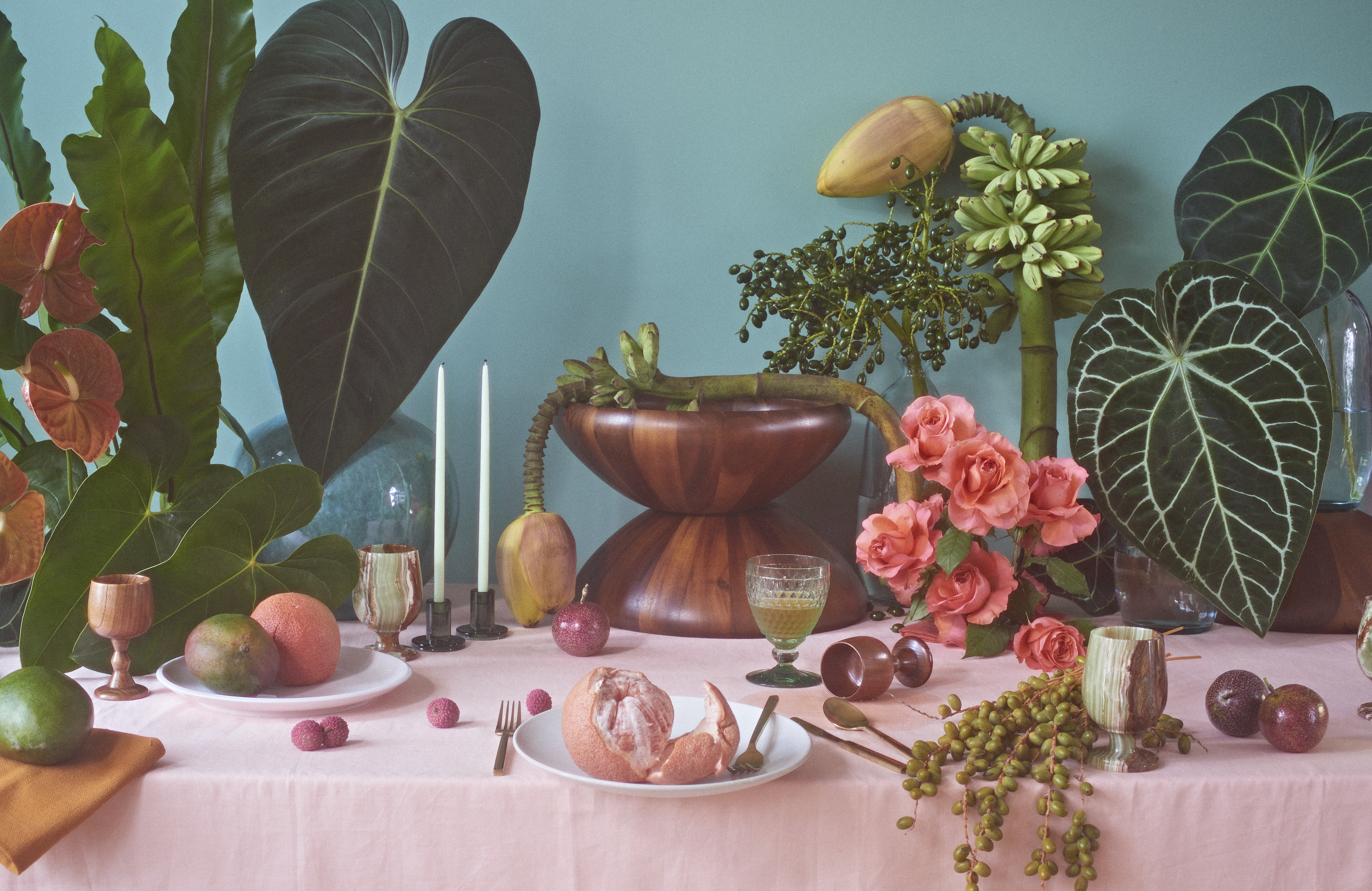 tropical table setting