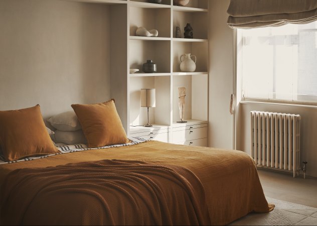 mustard-yellow-bedding-bedroom-design