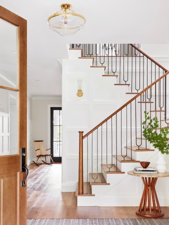 wooden-entryway-with-stairs