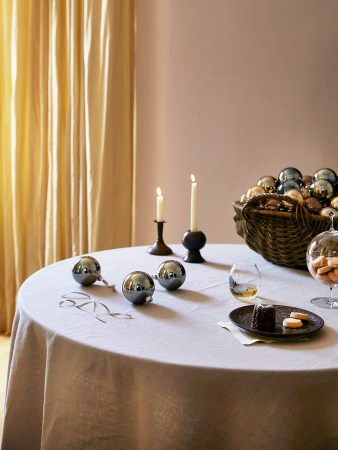 table with baubles and candles