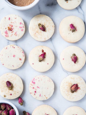 rose sugar cookies