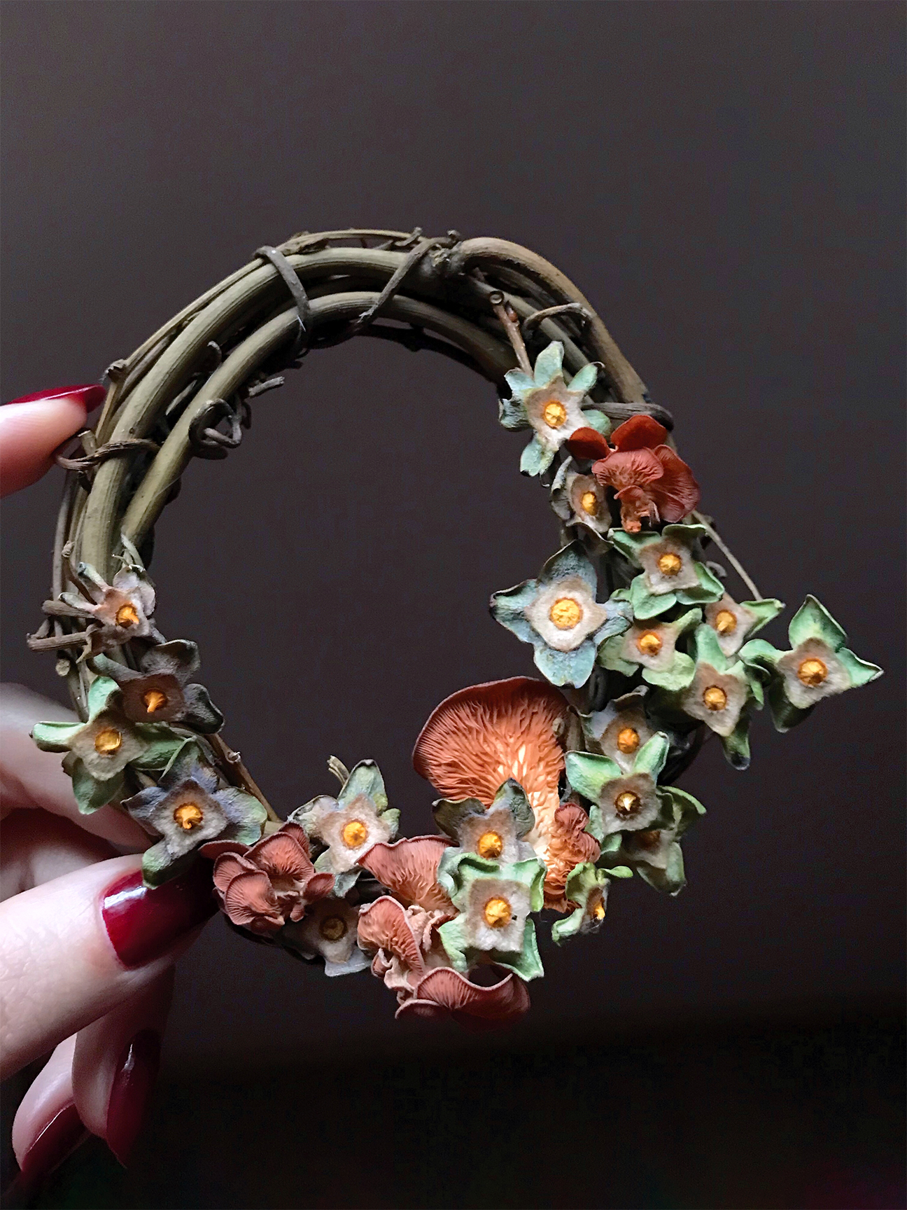 Mini wreath with dried mushrooms