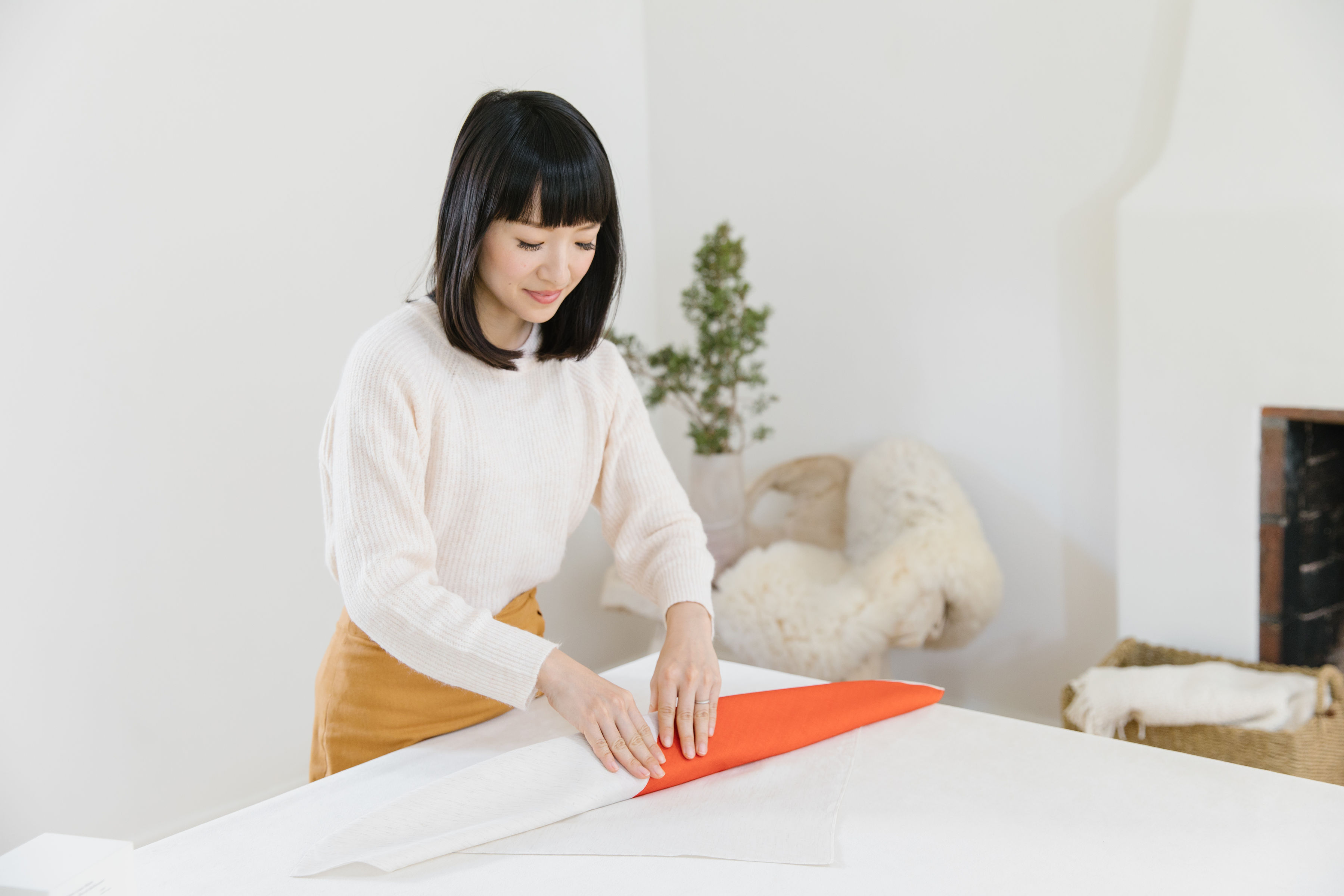 marie kondo wrapping gift