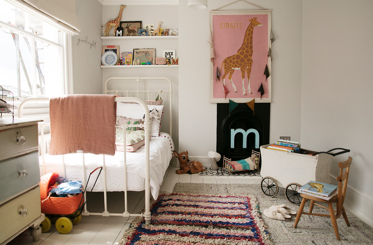 Little girl's room with giraffe art