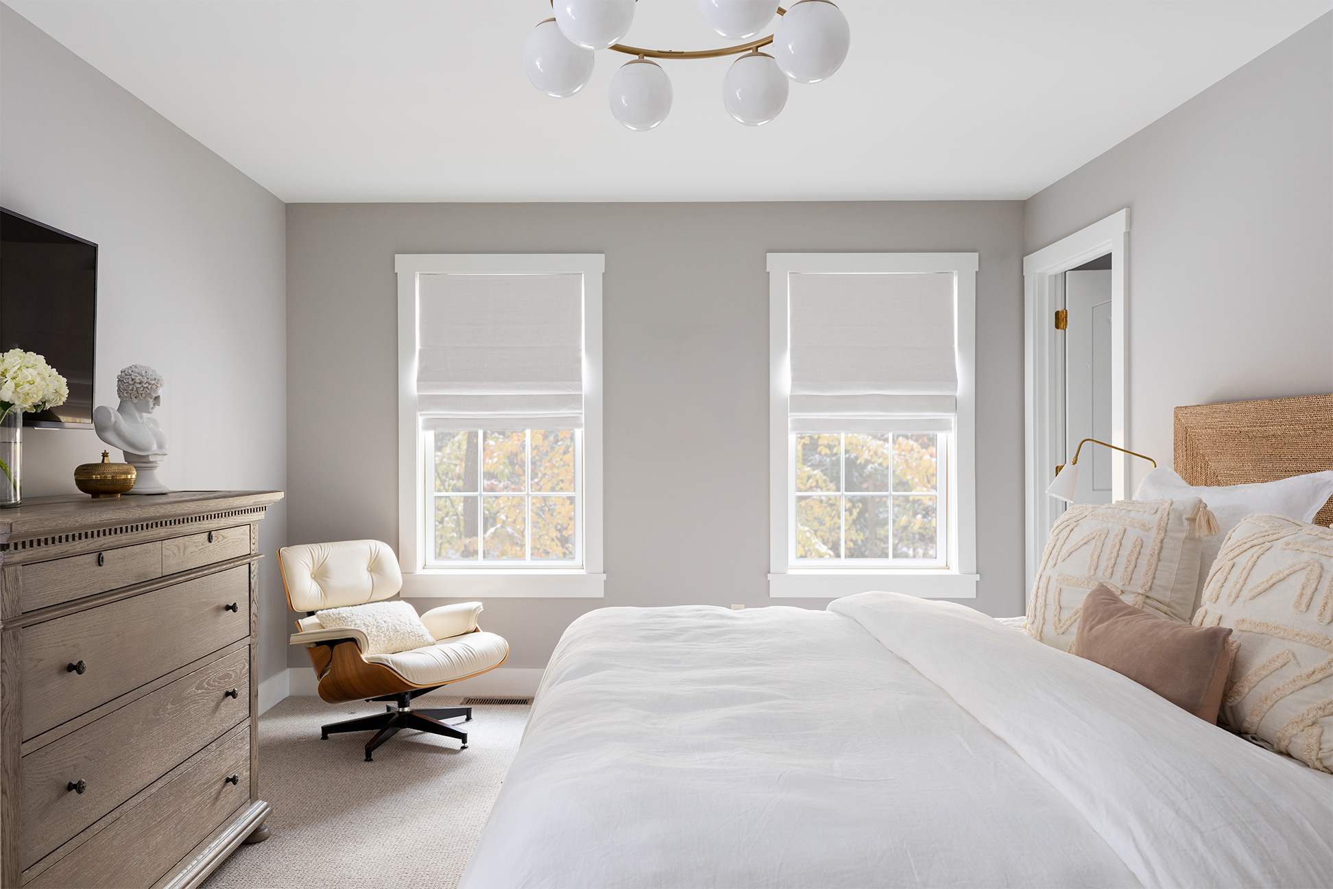 white neutral bedroom