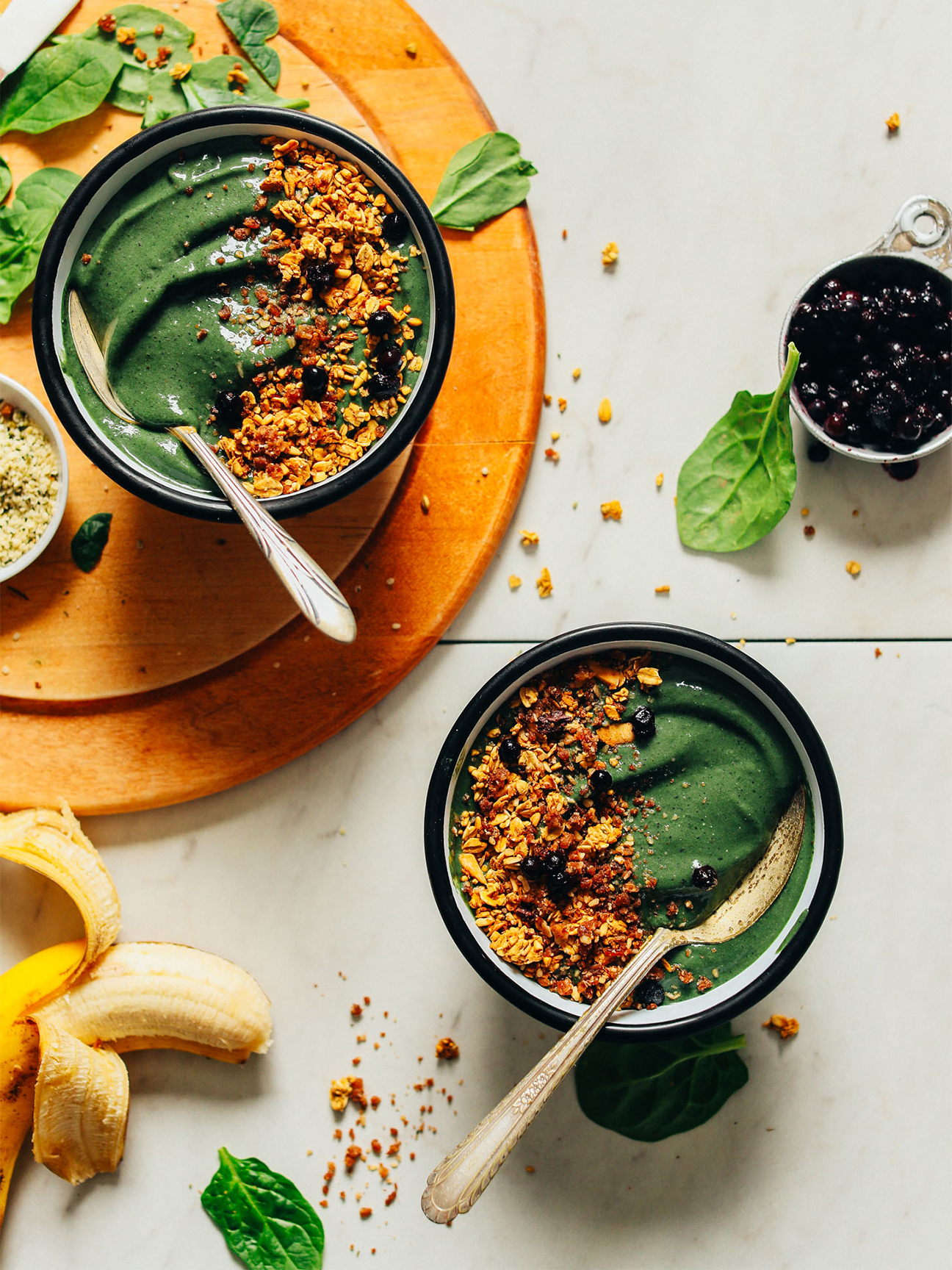 Peanut butter banana smoothie bowl