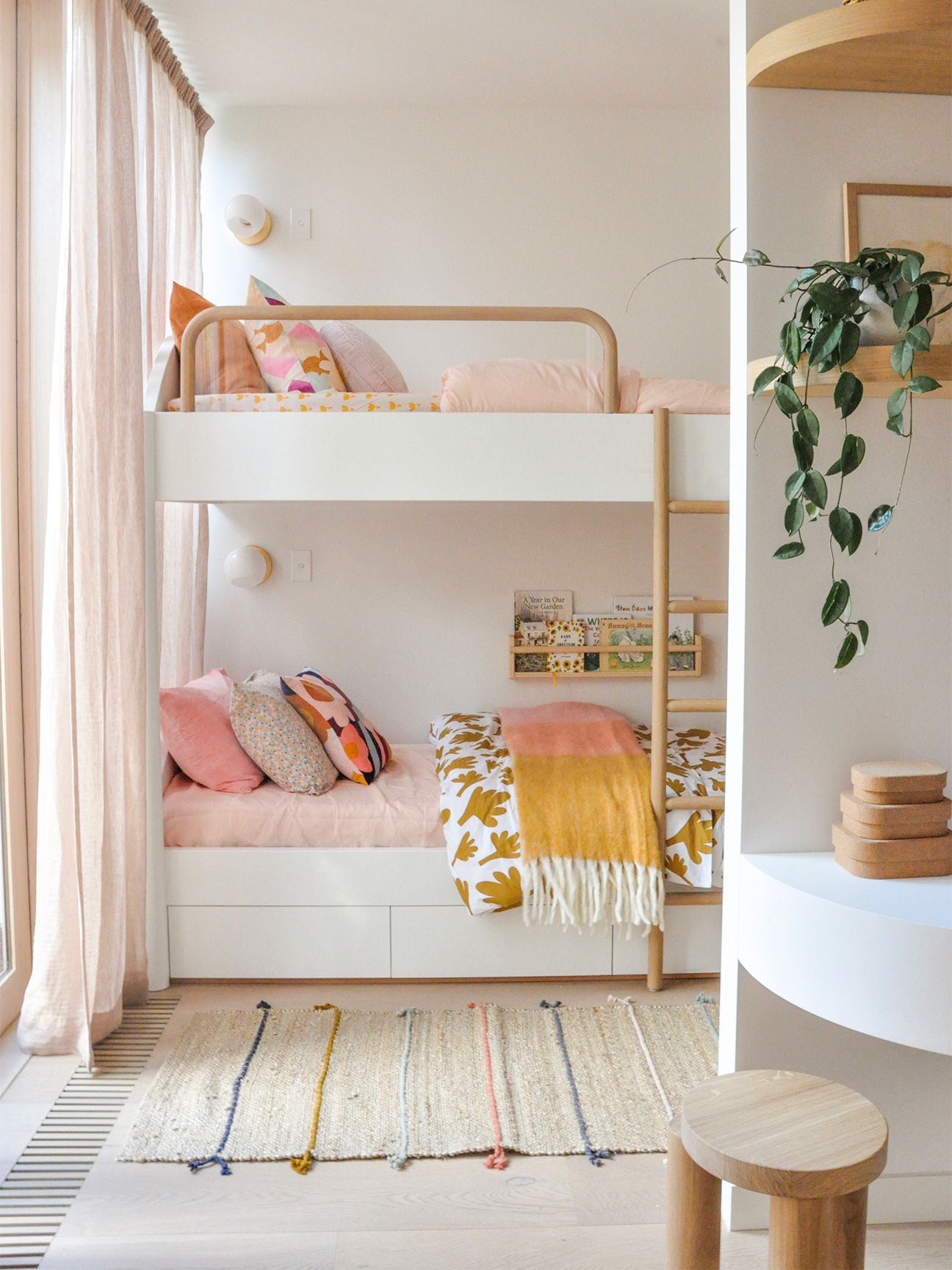 Cool loft beds for deals girls