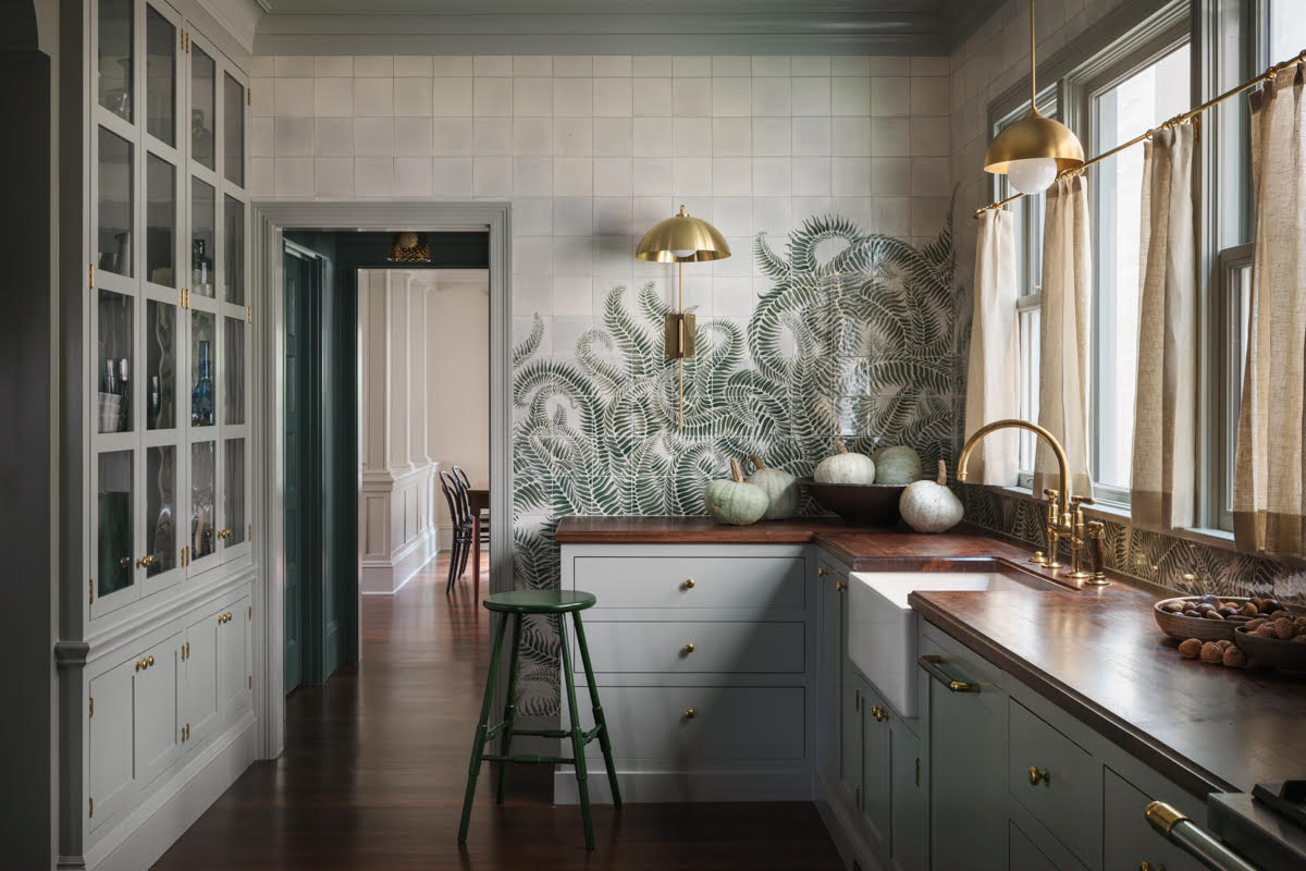 hand painted tile backsplash that looks like ferns