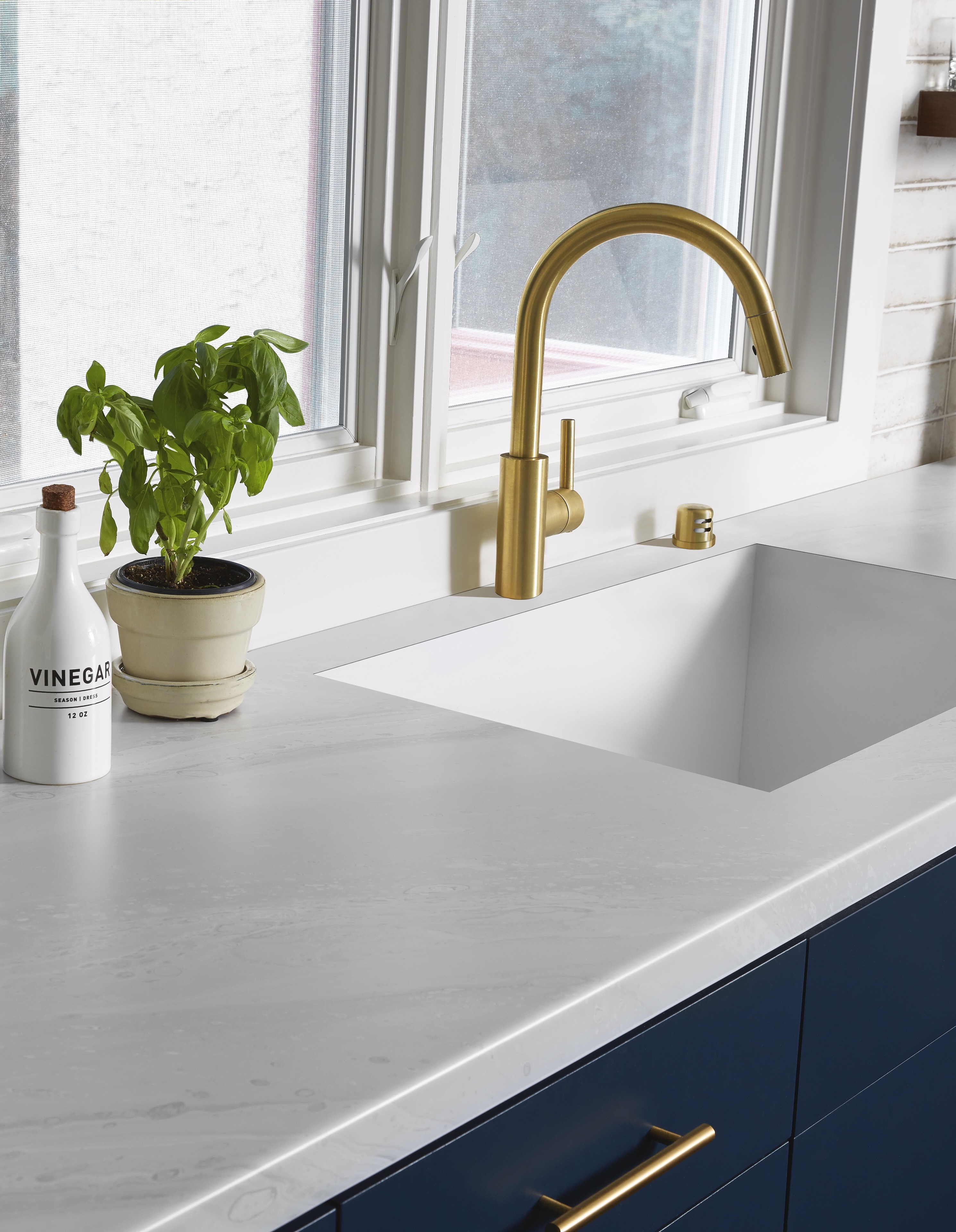 Kitchen countertop with marble