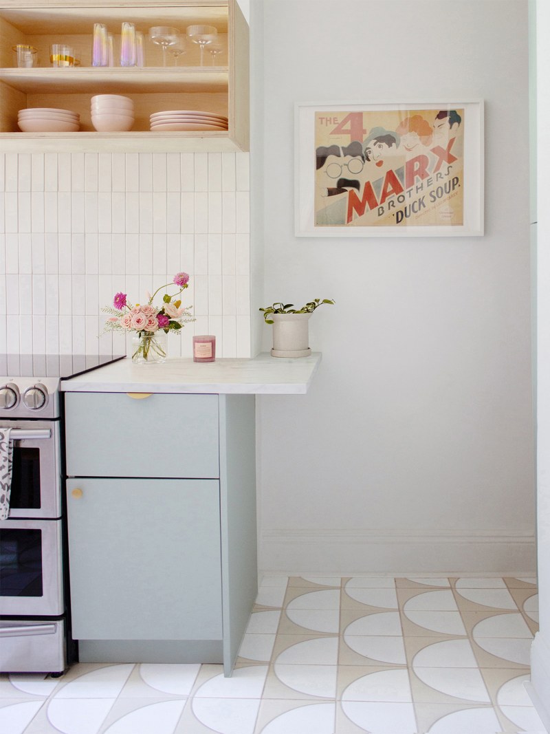 kitchen counter overhand with bold floor tile