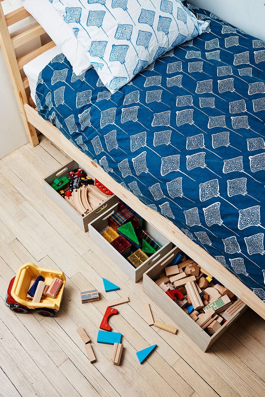 under bed storage