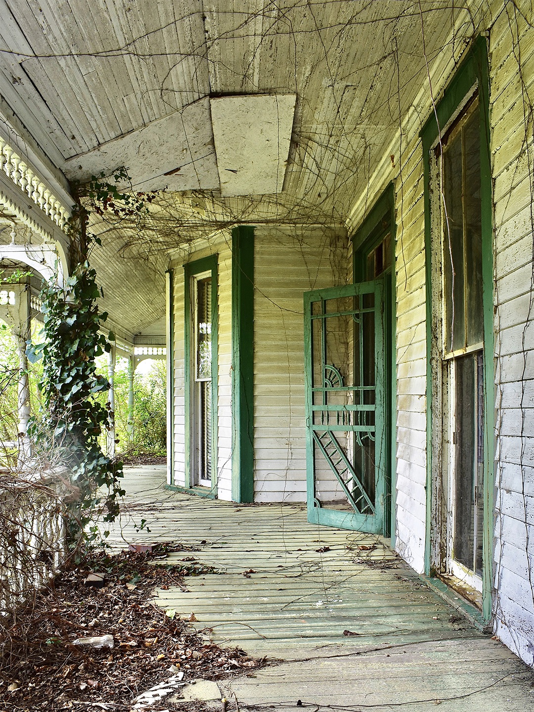 Exterior of old home - porch