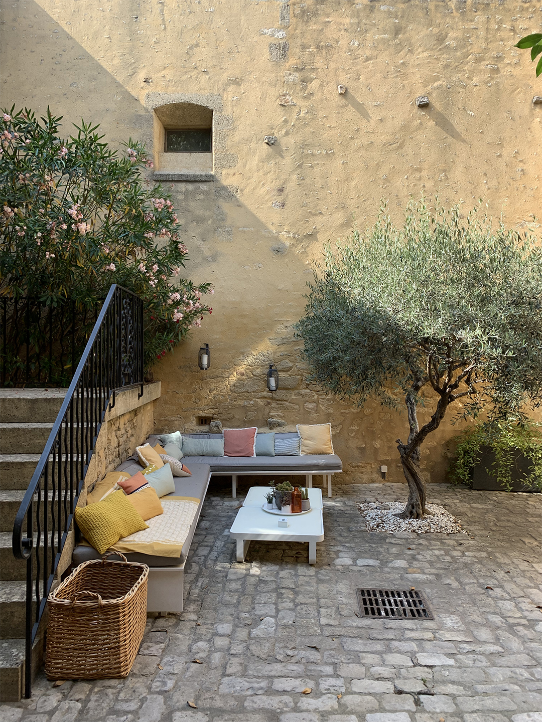 French house courtyard