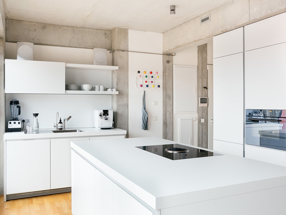 all white kitchen