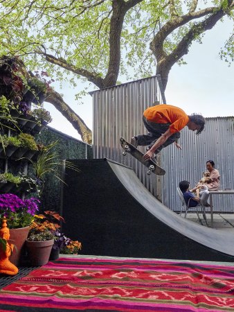 Max skating on the ramp