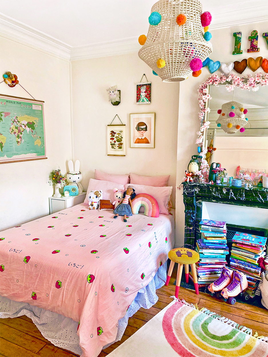 Kid's colorful bedroom