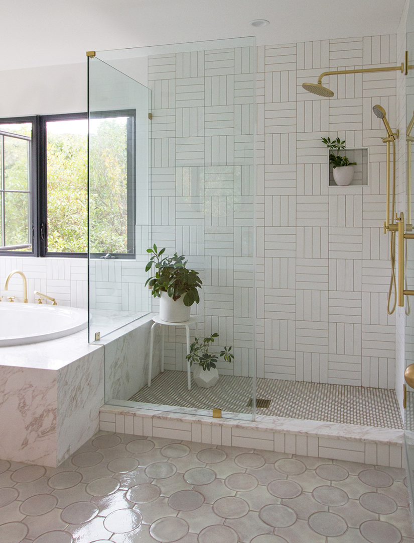 pale lavender bathroom with three different size tiles