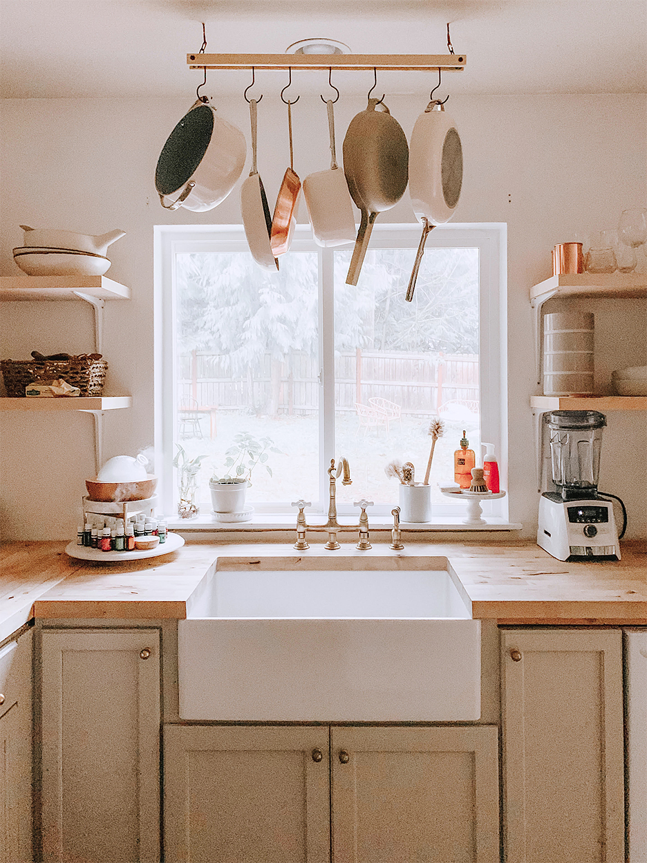 white and wood kitche n