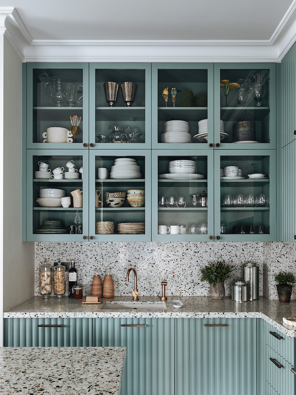 blue ribbed kitchen cabients