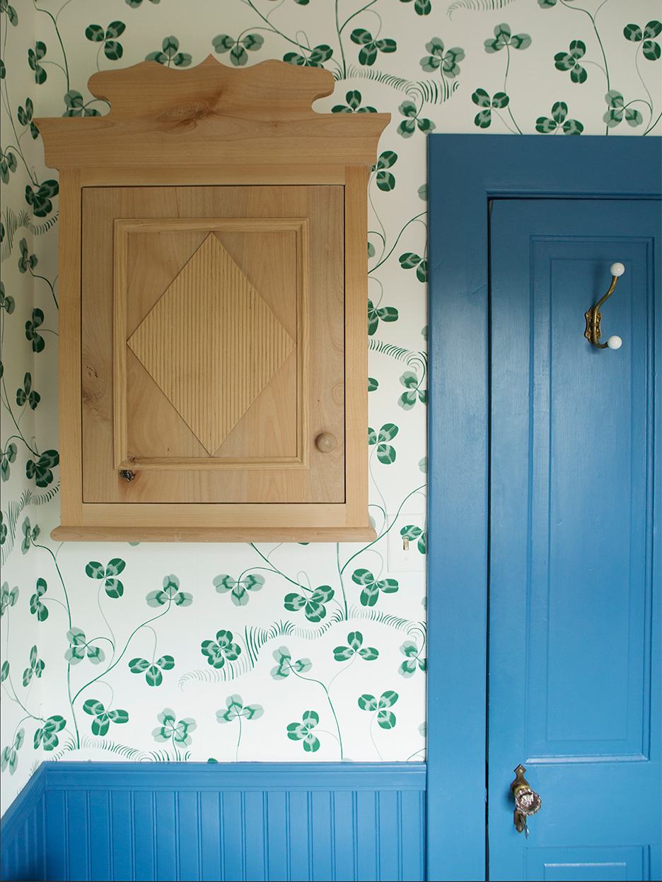 Josef Frank wallpaper in blue bathroom