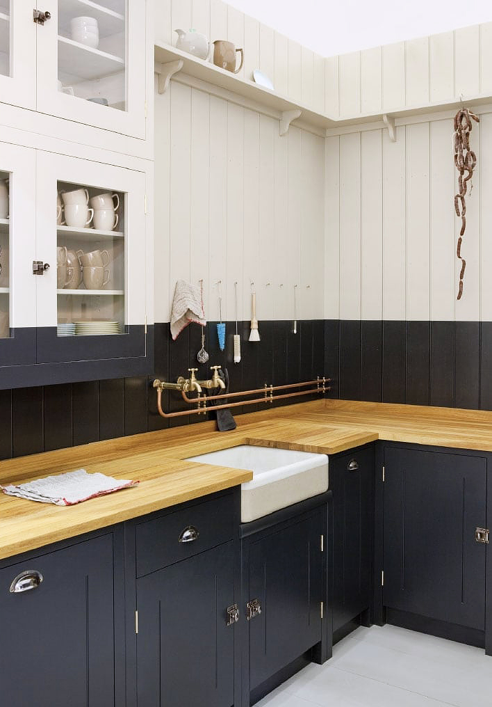 black and white kitchen