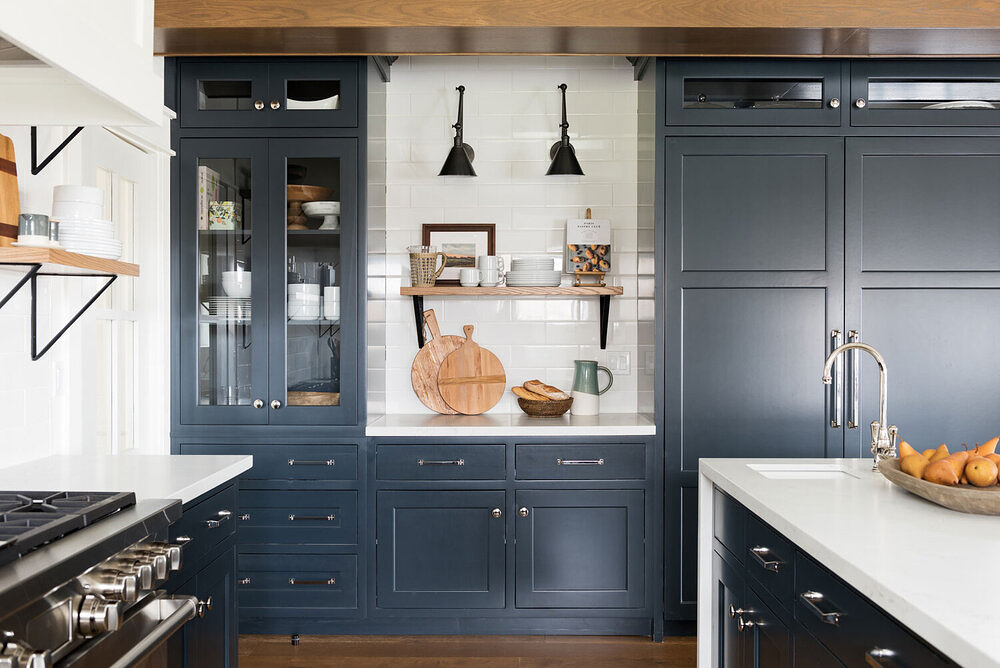 dark kitchen cabinets