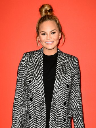 Dread Holiday Dish Duty? Chrissy Teigen Has a Tip for That