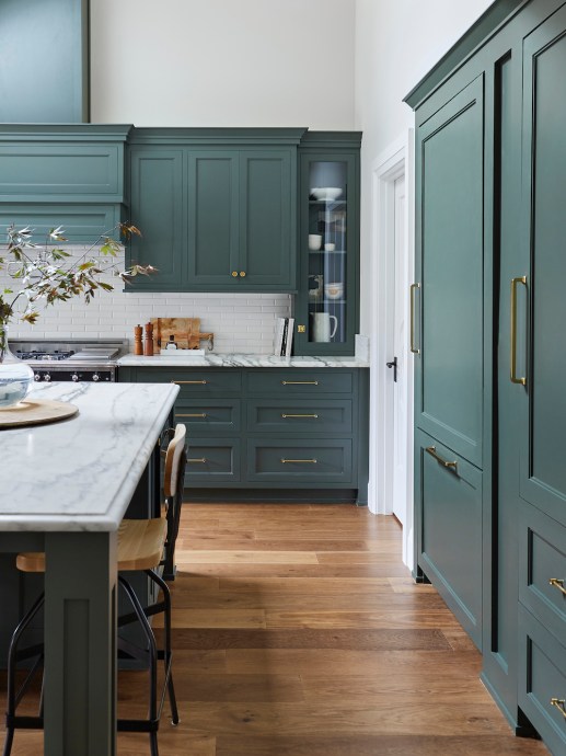 11 Paint Colors Designers Can’t Wait to Use on Kitchen Cabinets