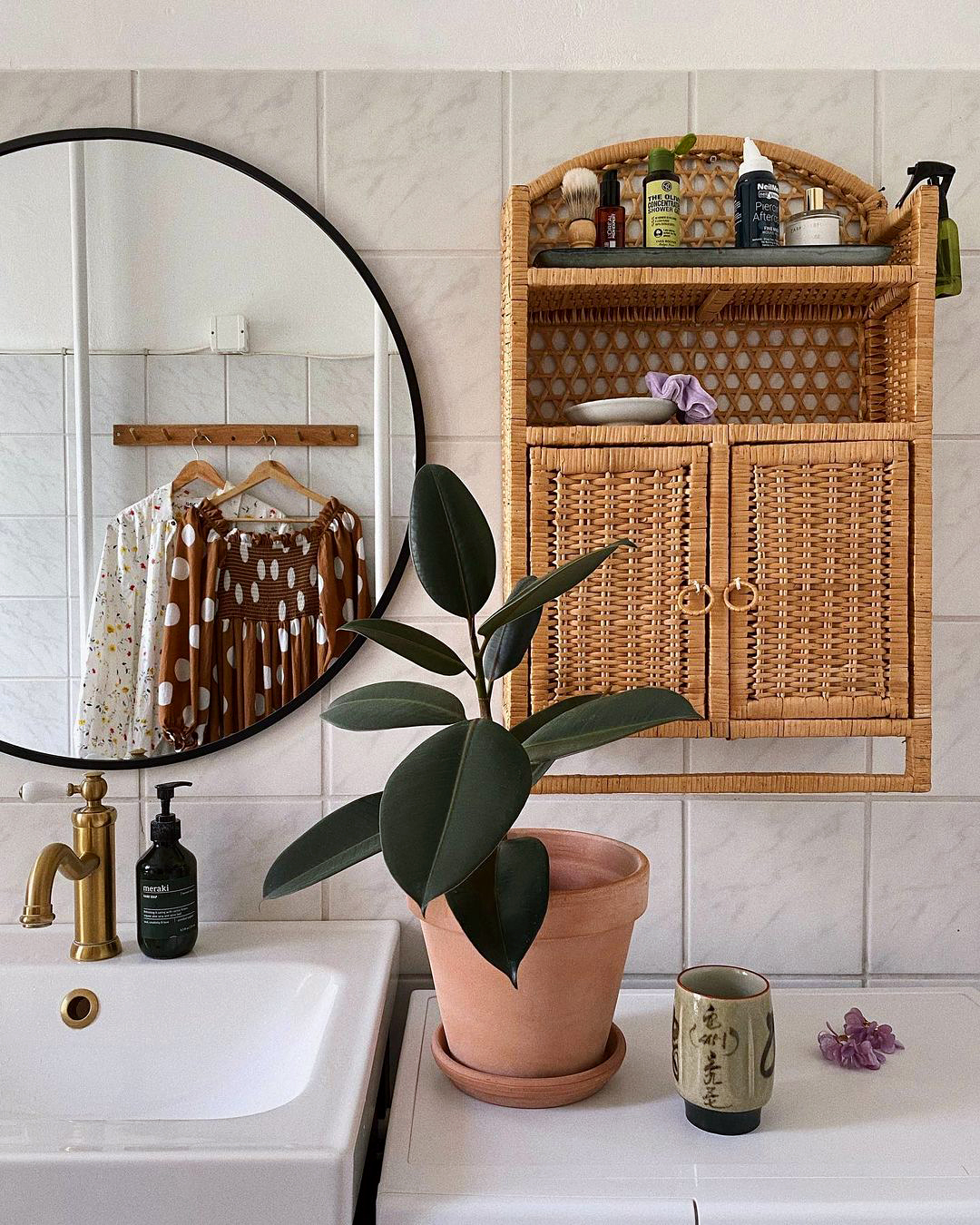 rattan shelving unit in bathroom