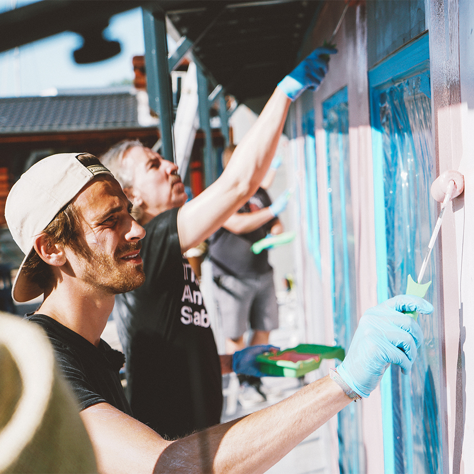 a houseboat being painted