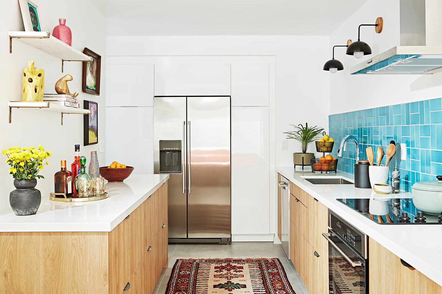 kitchen w blue tile