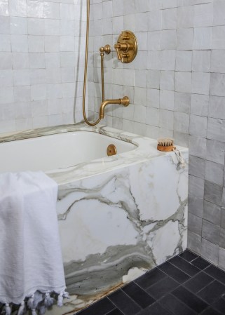 stone tub