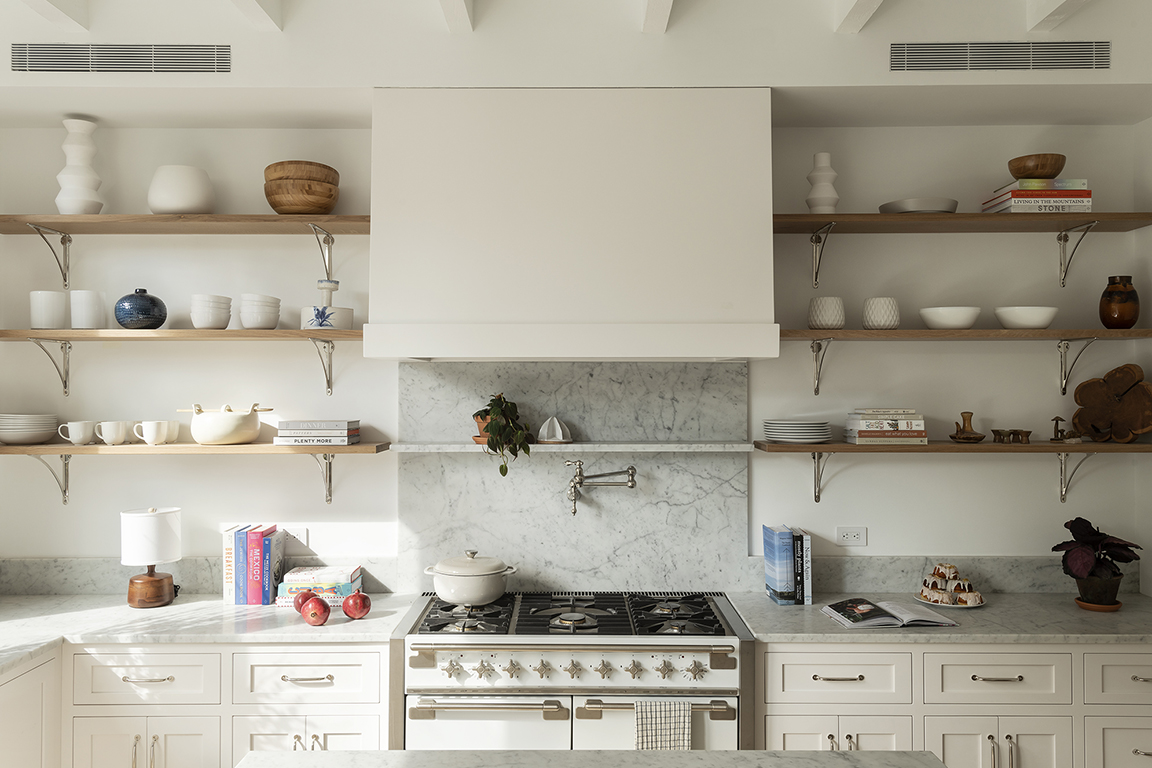 white kitchen range hood