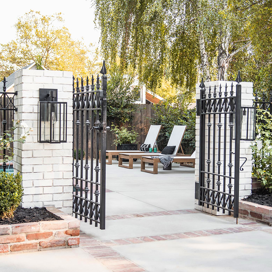 white brick pillars