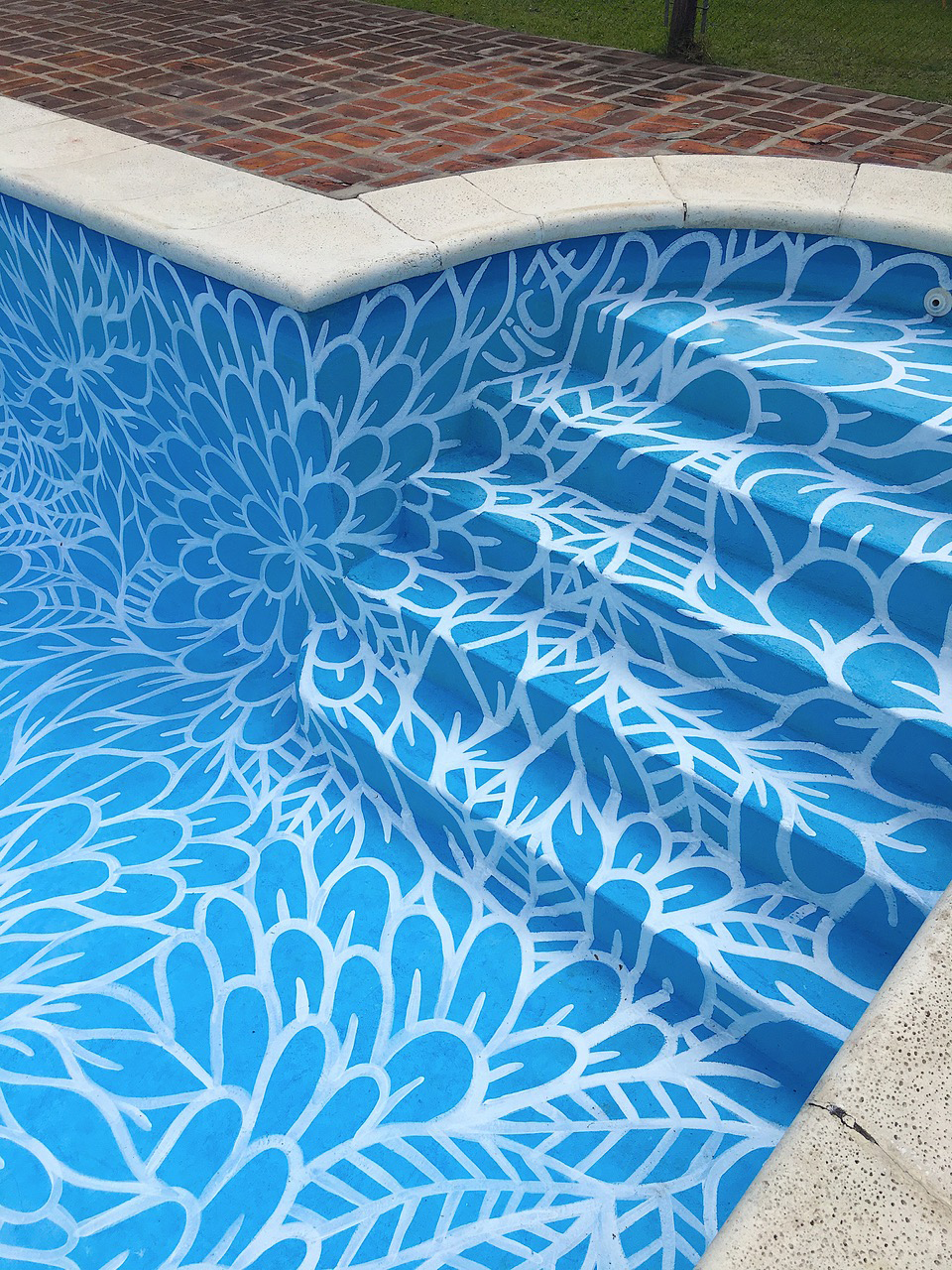 blue and white floral pool