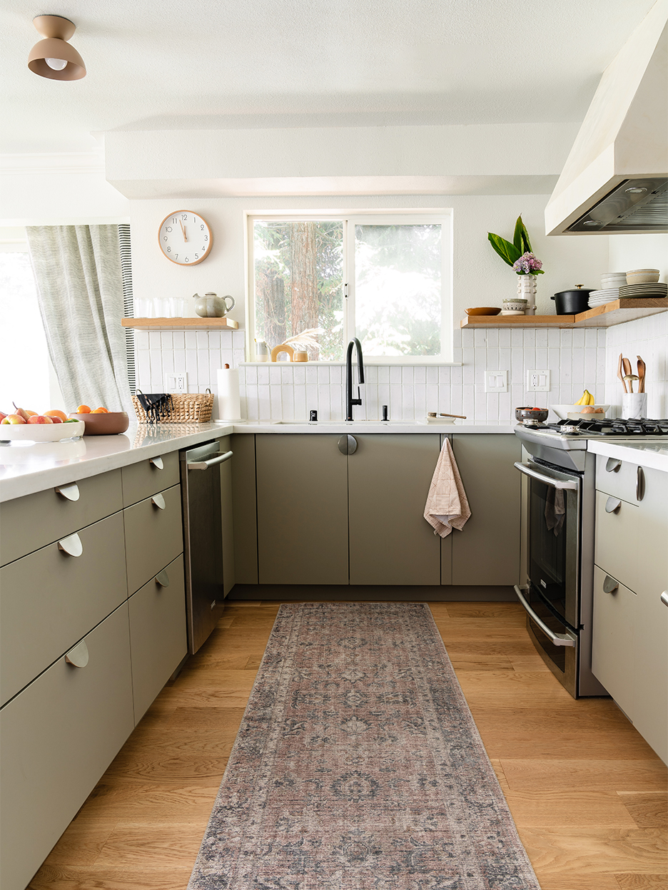 U-shaped kitchen with gray cabinets