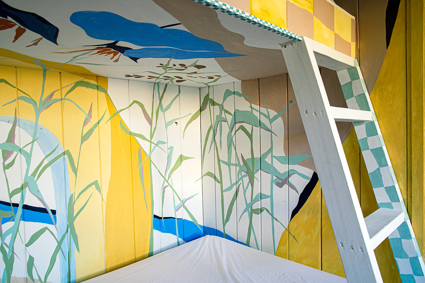 Bunkbed painted with a mural