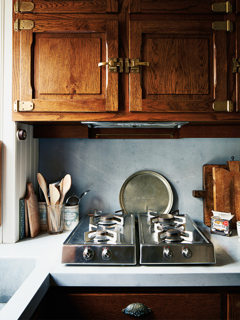 wood kitchen cabinet