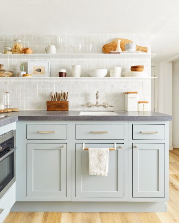The Best Kitchen Cabinet Handles Act Like Earrings for Your Space