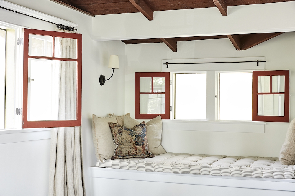 reading nook in bedroom