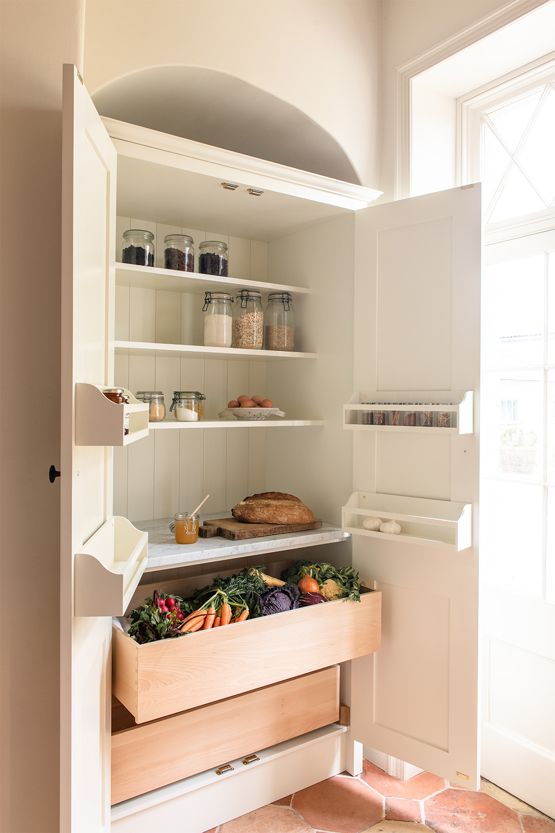 fruit storage pantry