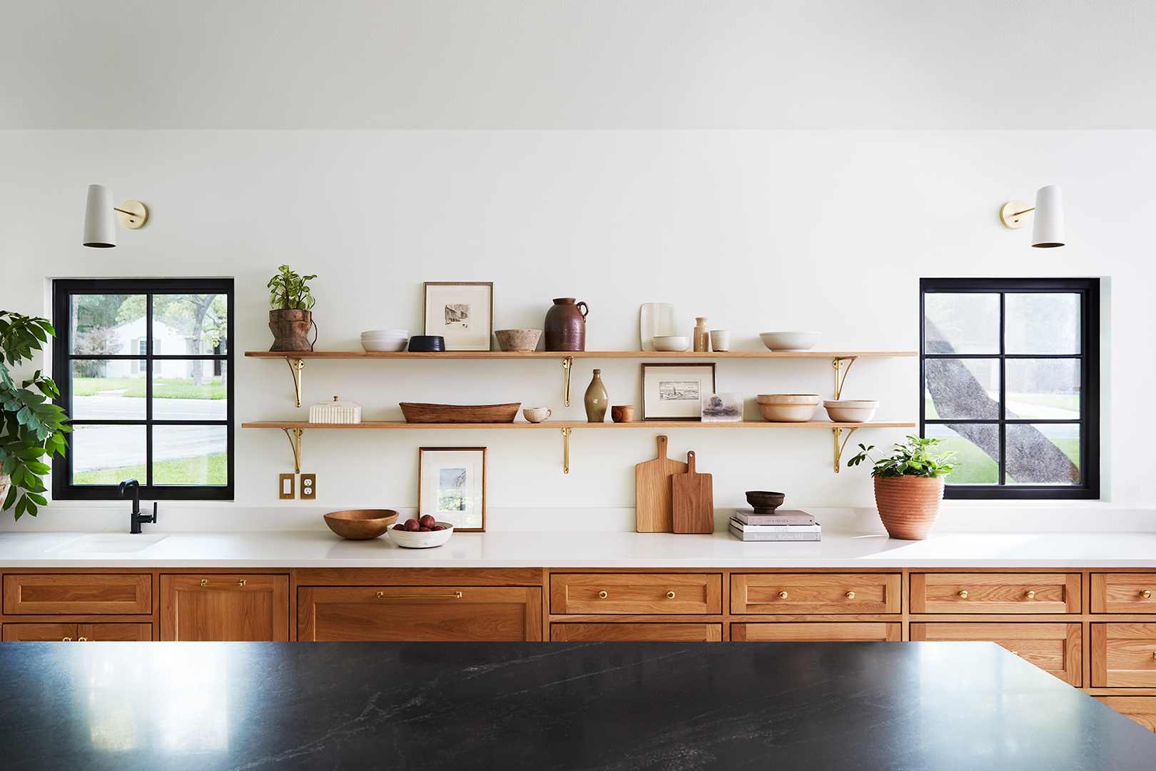 Why You Can’t Call This Wood-Centric Texas Kitchen Rustic