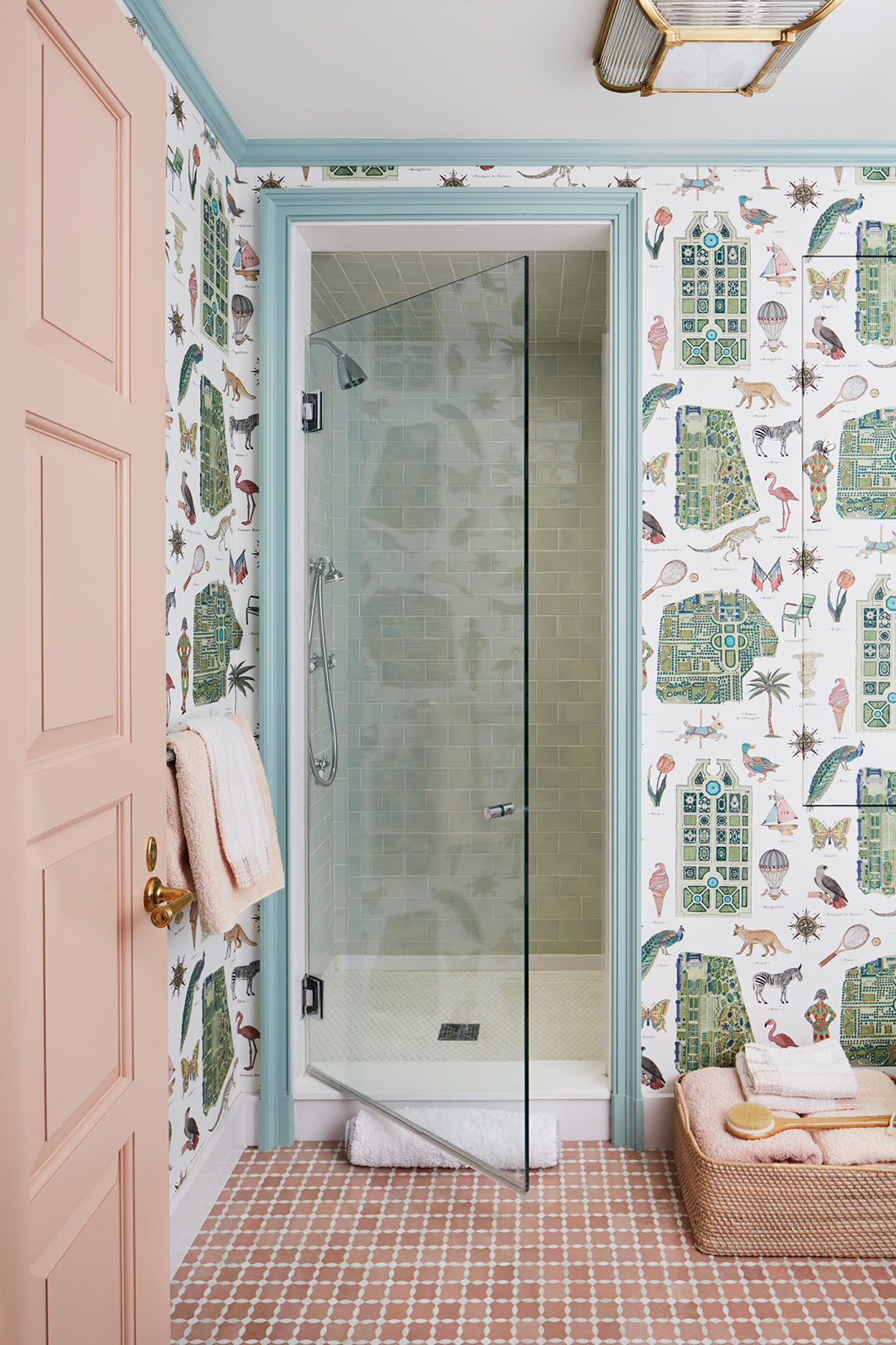 bathroom with wallpaper