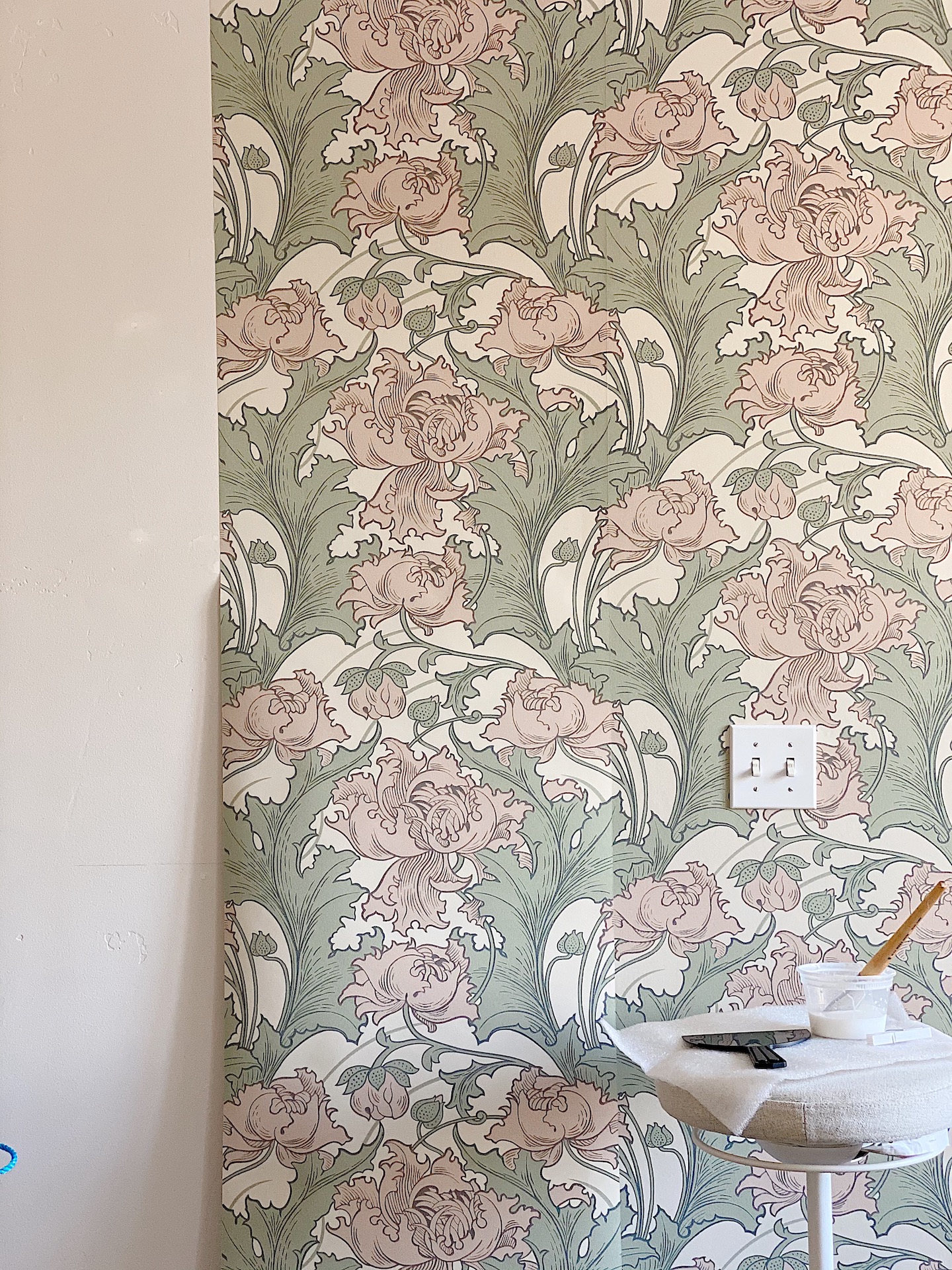 floral wallpaper installation process