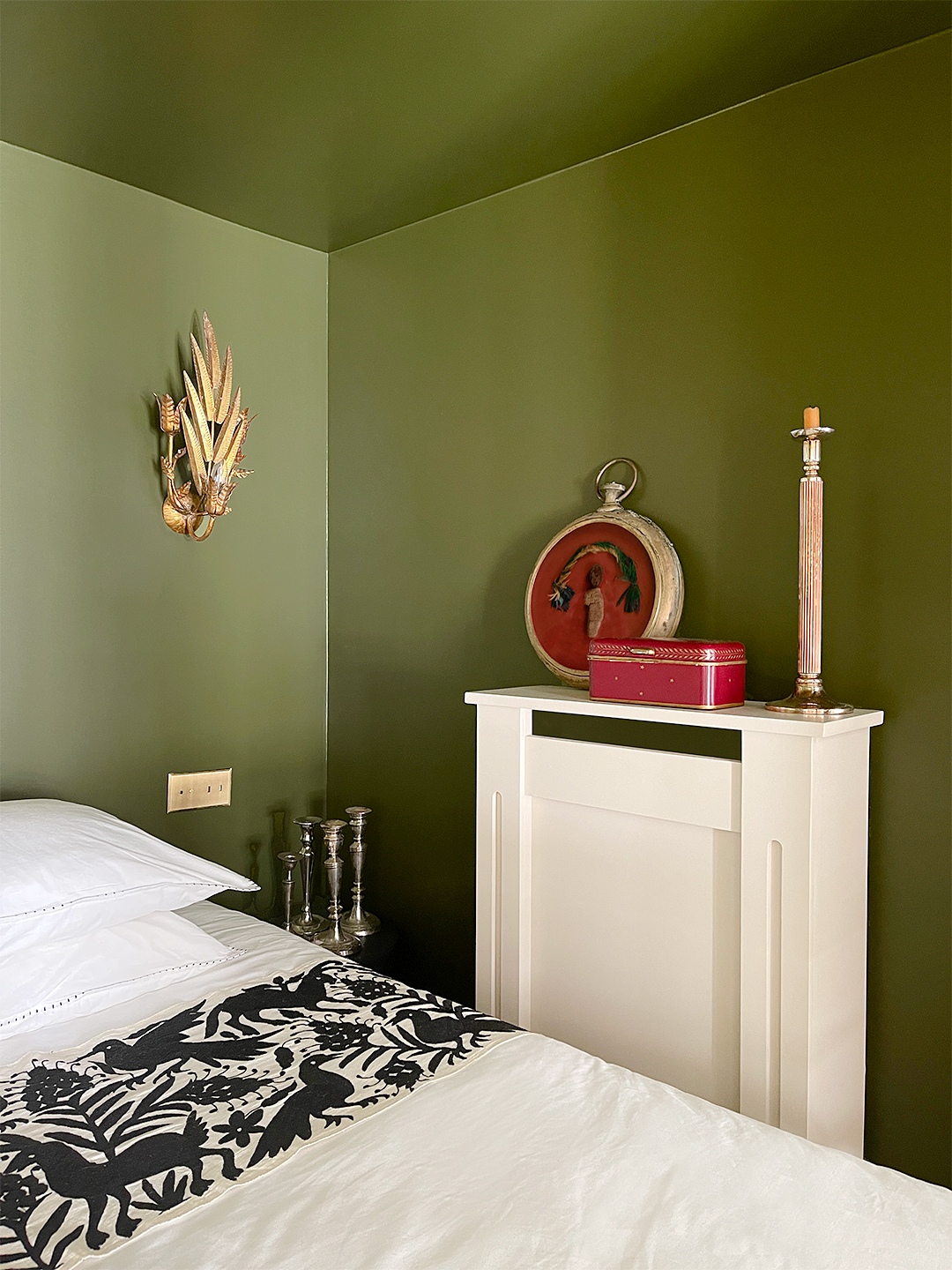 green bedroom