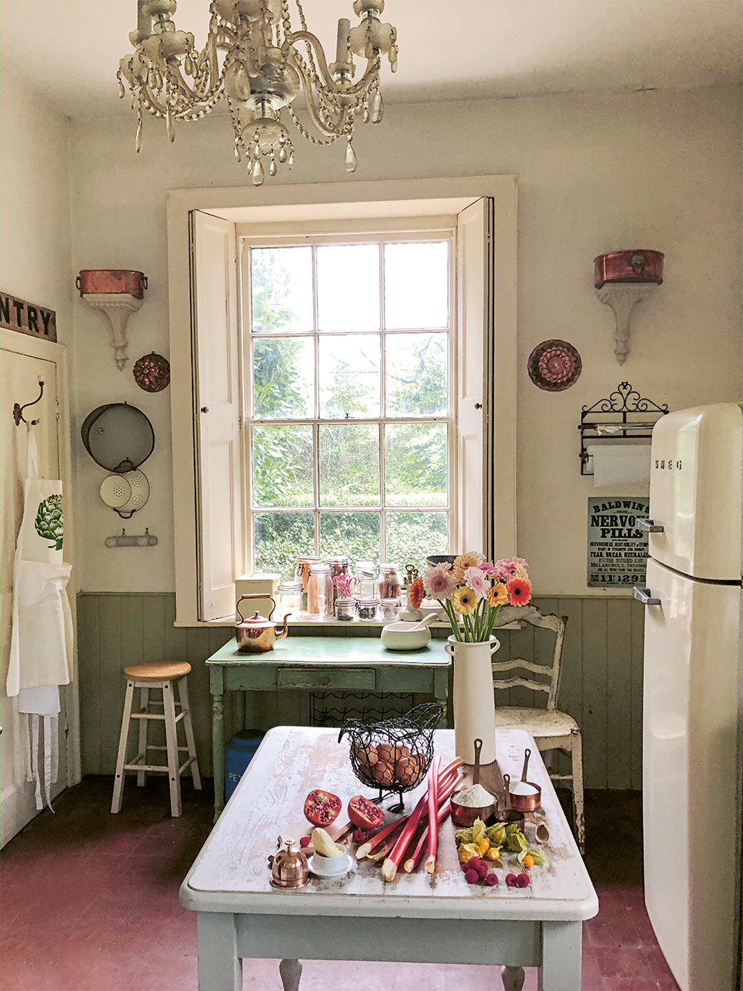 country kitchen with farm table in middle